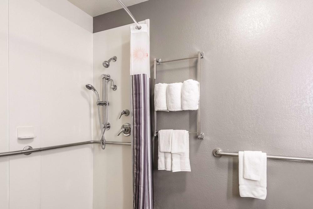 La Quinta By Wyndham Tacoma - Seattle Ξενοδοχείο Εξωτερικό φωτογραφία